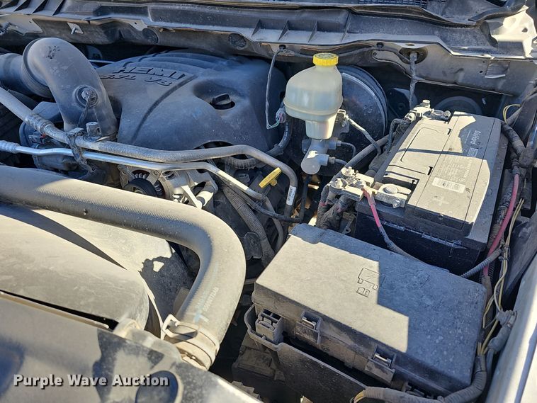 image for item DR5873 2014 Dodge Ram 1500  Crew Cab pickup truck