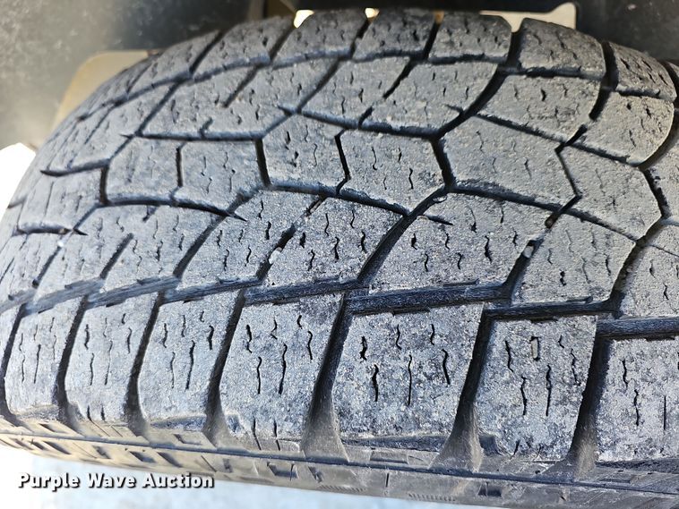 image for item DR5873 2014 Dodge Ram 1500  Crew Cab pickup truck