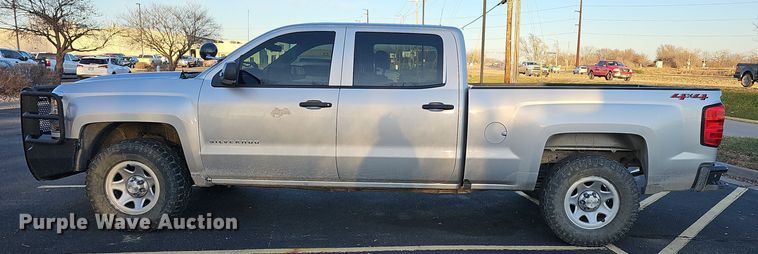 image for item DR5917 2018 Chevrolet Silverado 1500  Crew Cab pickup truck