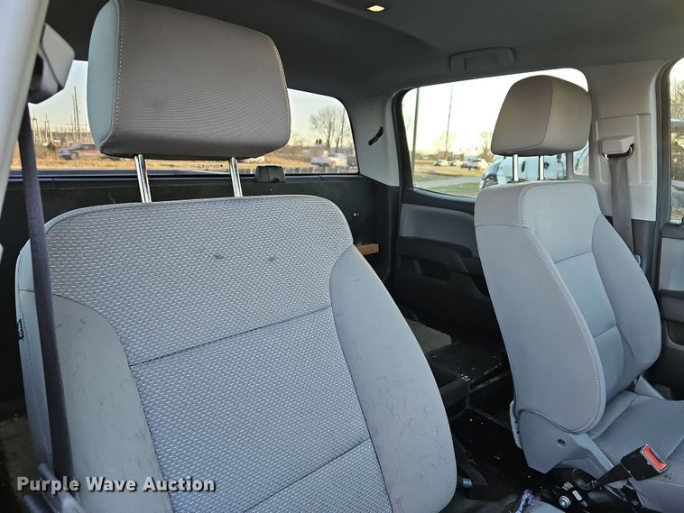 image for item DR5917 2018 Chevrolet Silverado 1500  Crew Cab pickup truck