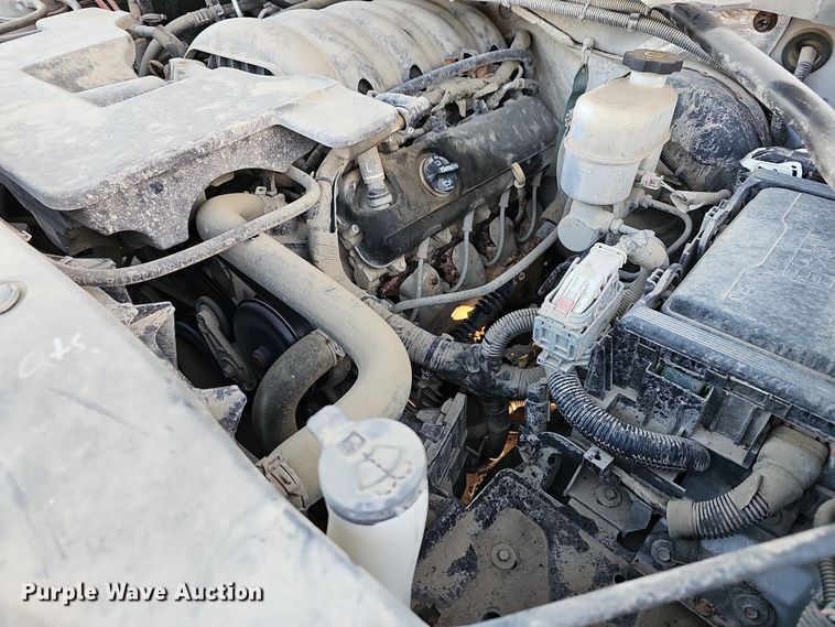 image for item DR5917 2018 Chevrolet Silverado 1500  Crew Cab pickup truck