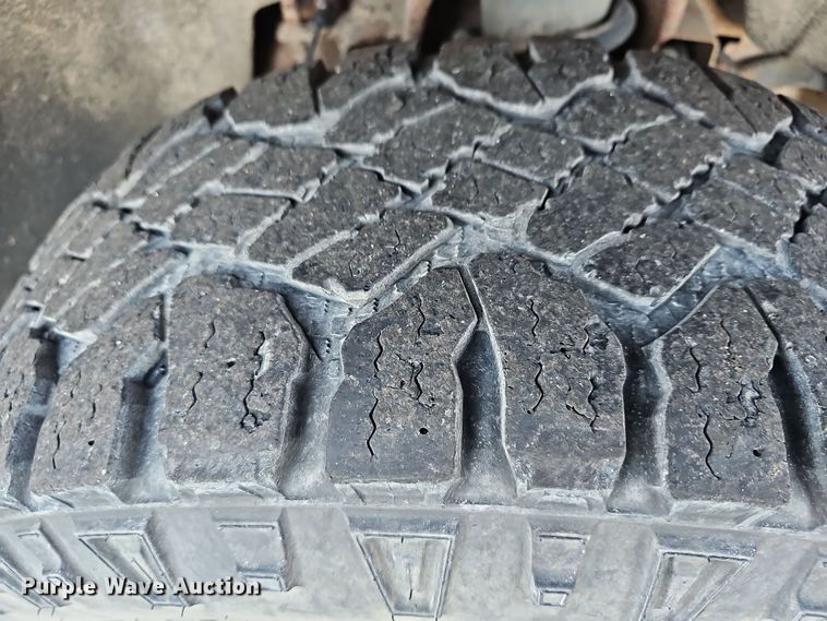 image for item DR5917 2018 Chevrolet Silverado 1500  Crew Cab pickup truck