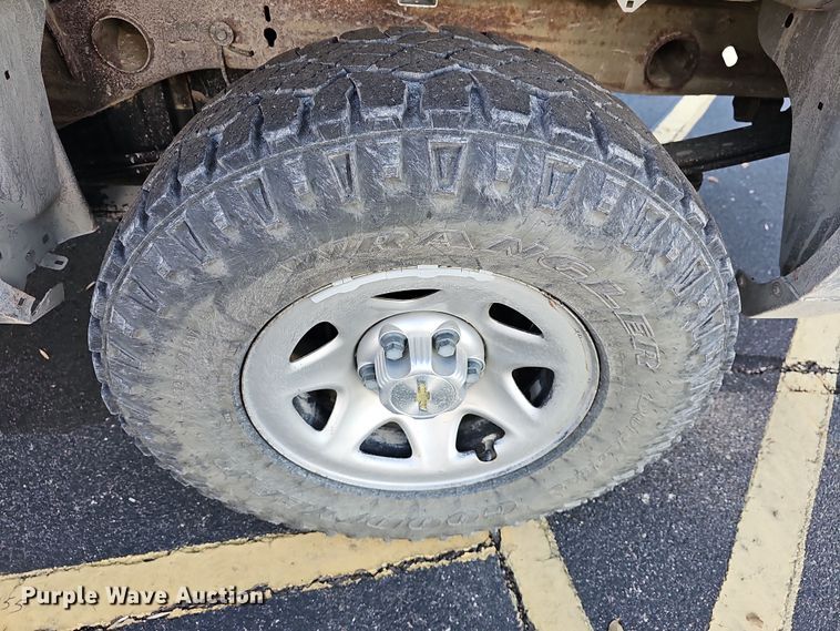 image for item DR5917 2018 Chevrolet Silverado 1500  Crew Cab pickup truck