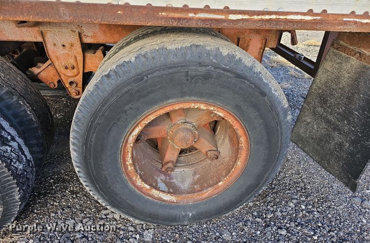 image for item DR5922 1984 Dorsey SS01454TS  dry van trailer