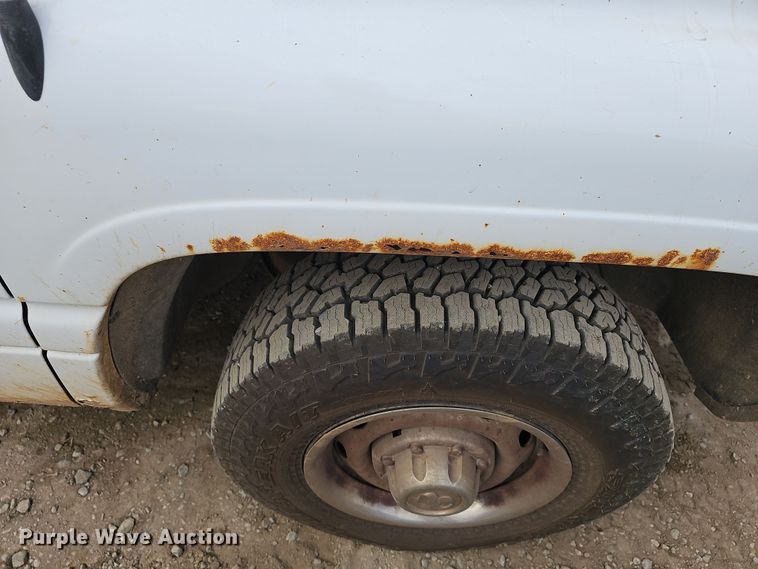 image for item DR5924 2001 Dodge Ram 2500  utility bed pickup truck