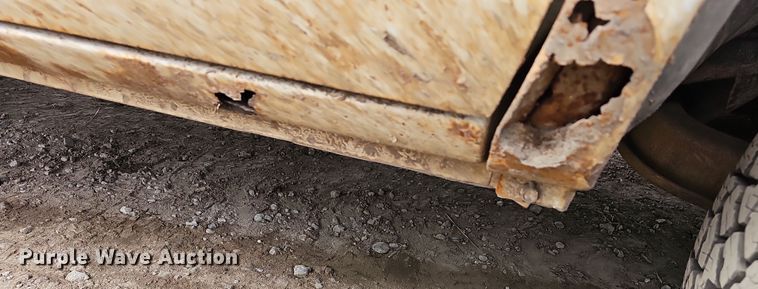 image for item DR5924 2001 Dodge Ram 2500  utility bed pickup truck