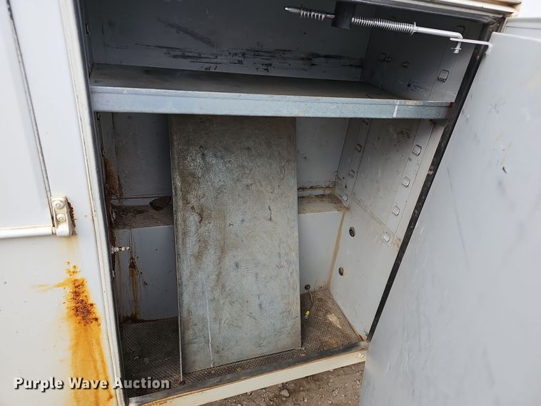 image for item DR5924 2001 Dodge Ram 2500  utility bed pickup truck