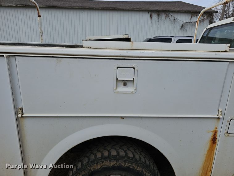 image for item DR5924 2001 Dodge Ram 2500  utility bed pickup truck