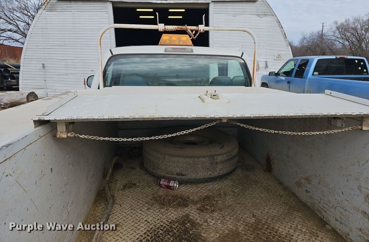 image for item DR5924 2001 Dodge Ram 2500  utility bed pickup truck