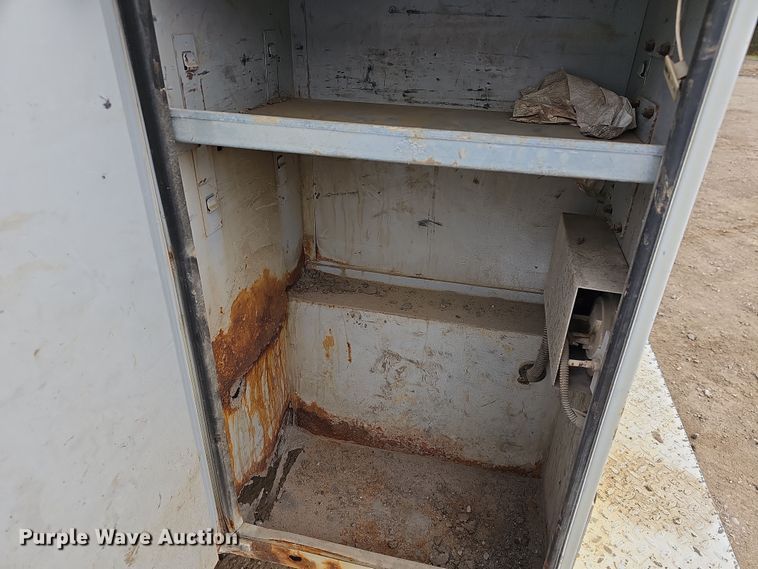 image for item DR5924 2001 Dodge Ram 2500  utility bed pickup truck