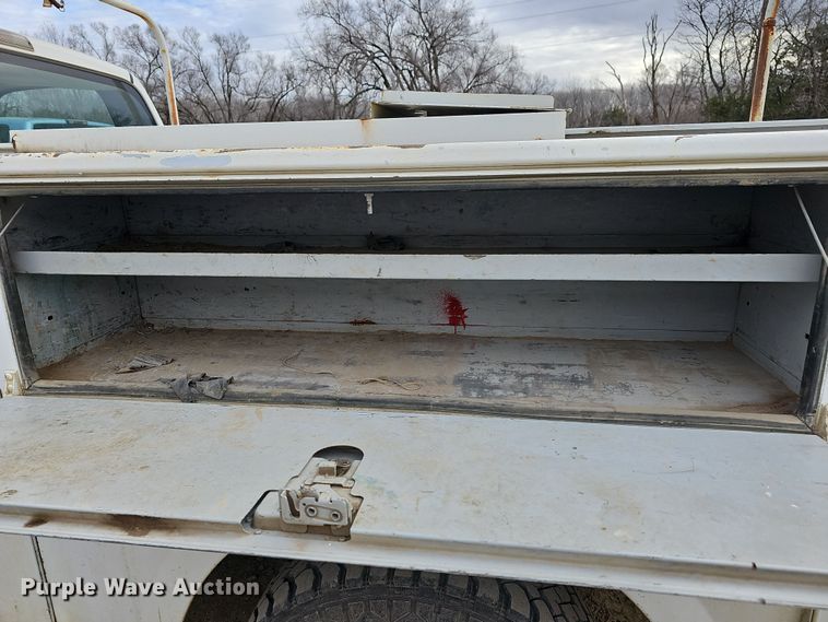 image for item DR5924 2001 Dodge Ram 2500  utility bed pickup truck