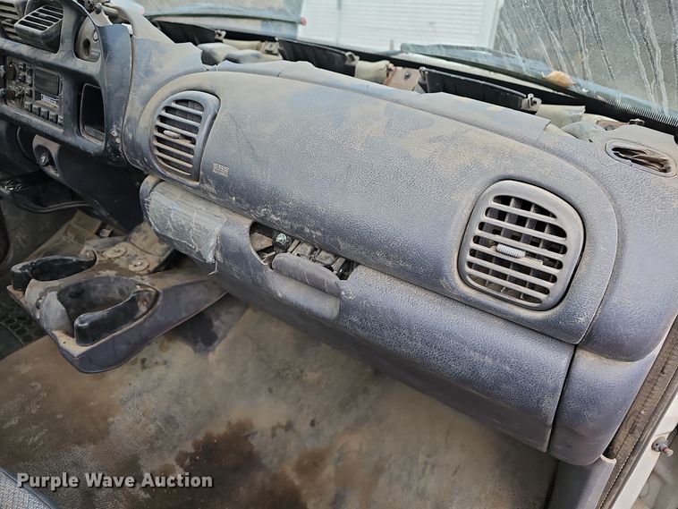 image for item DR5924 2001 Dodge Ram 2500  utility bed pickup truck