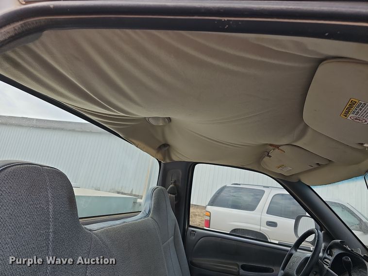 image for item DR5924 2001 Dodge Ram 2500  utility bed pickup truck