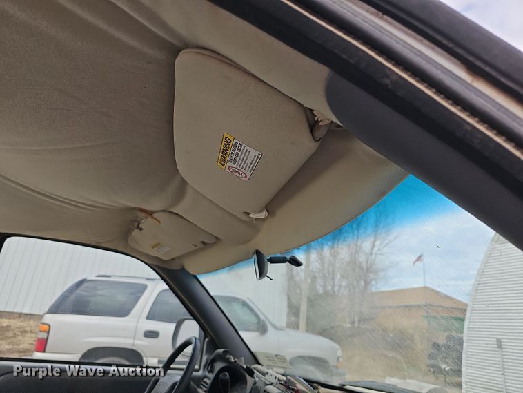 image for item DR5924 2001 Dodge Ram 2500  utility bed pickup truck