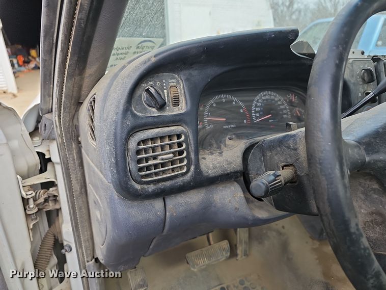 image for item DR5924 2001 Dodge Ram 2500  utility bed pickup truck