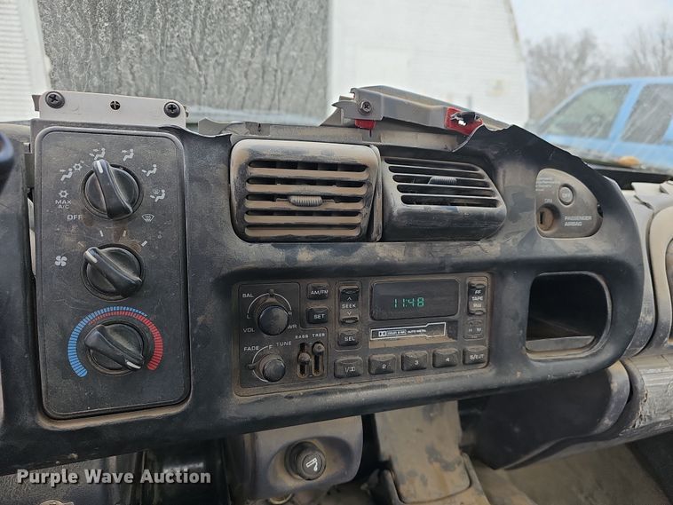 image for item DR5924 2001 Dodge Ram 2500  utility bed pickup truck