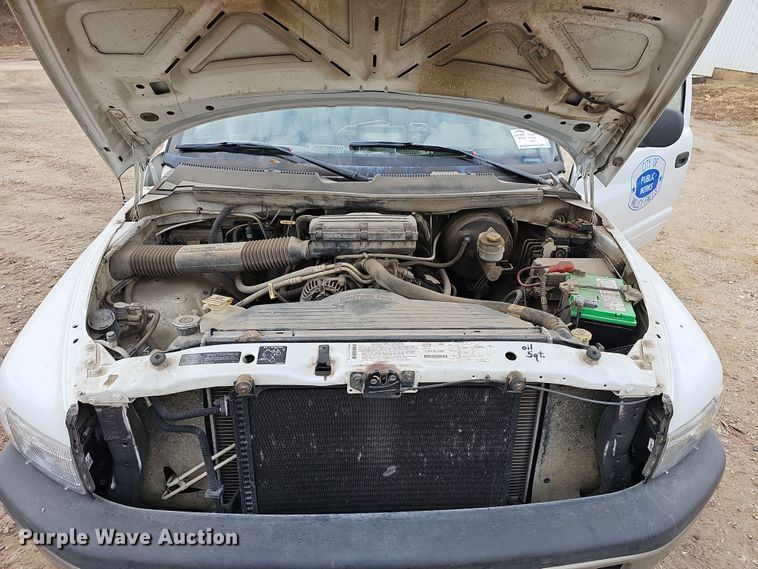 image for item DR5924 2001 Dodge Ram 2500  utility bed pickup truck