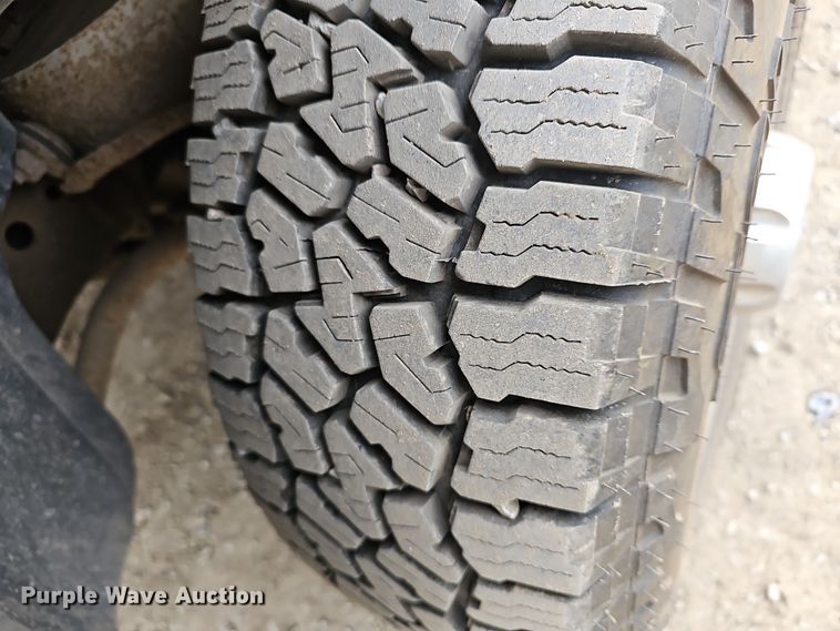 image for item DR5924 2001 Dodge Ram 2500  utility bed pickup truck