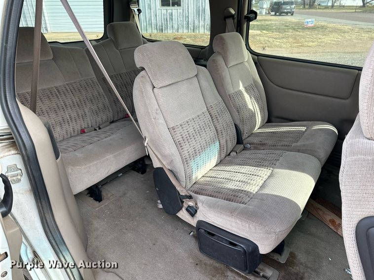 image for item IB9268 2005 Chevrolet Venture  van