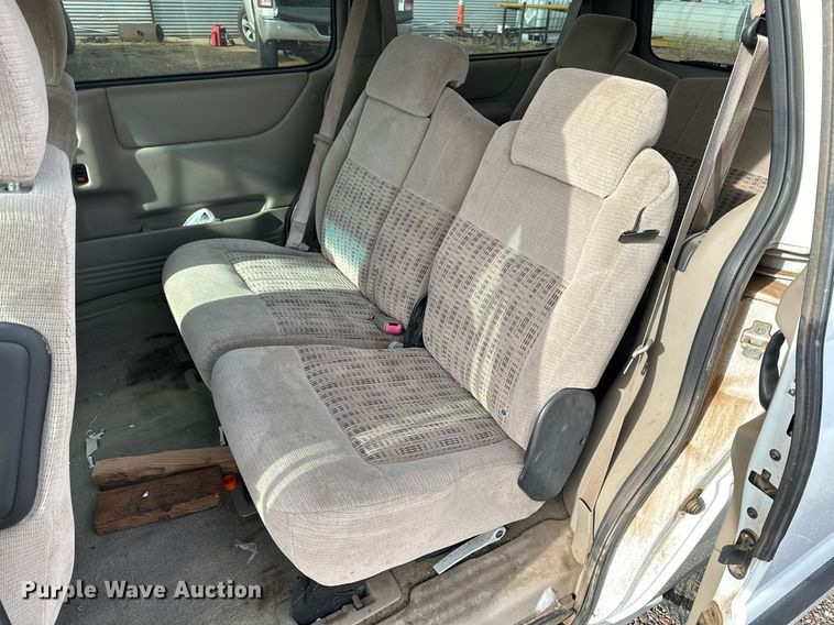 image for item IB9268 2005 Chevrolet Venture  van