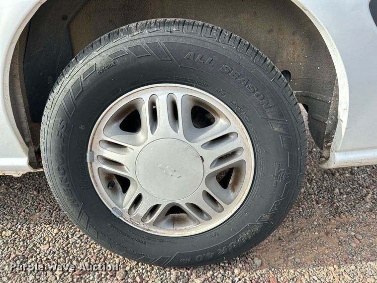 image for item IB9268 2005 Chevrolet Venture  van