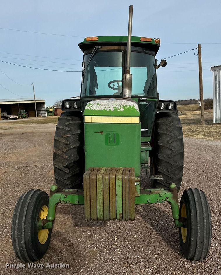 image for item IB9269 1982 John Deere 4040  tractor