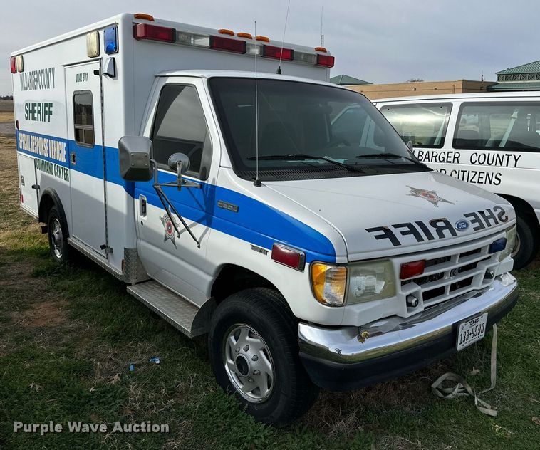 image for item IB9271 1994 Ford E350  ambulance