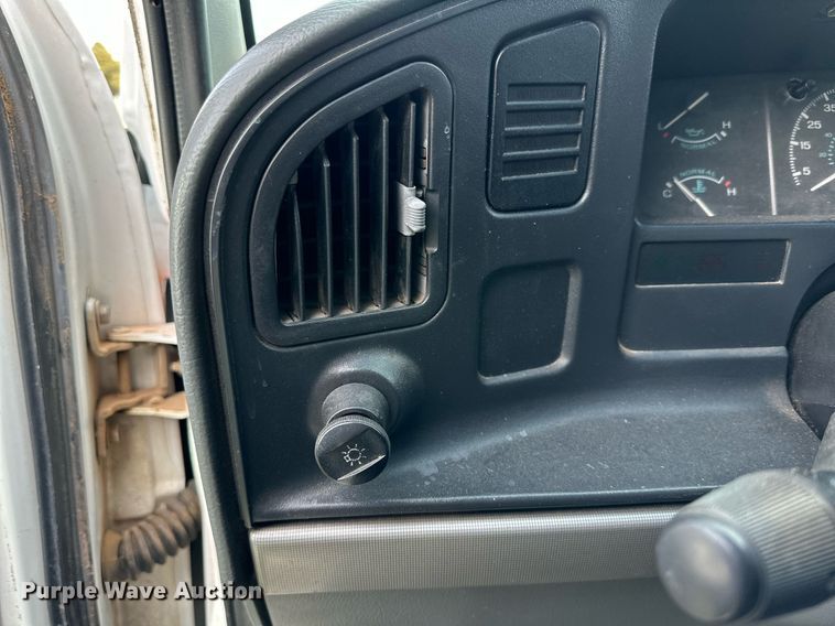 image for item IB9271 1994 Ford E350  ambulance