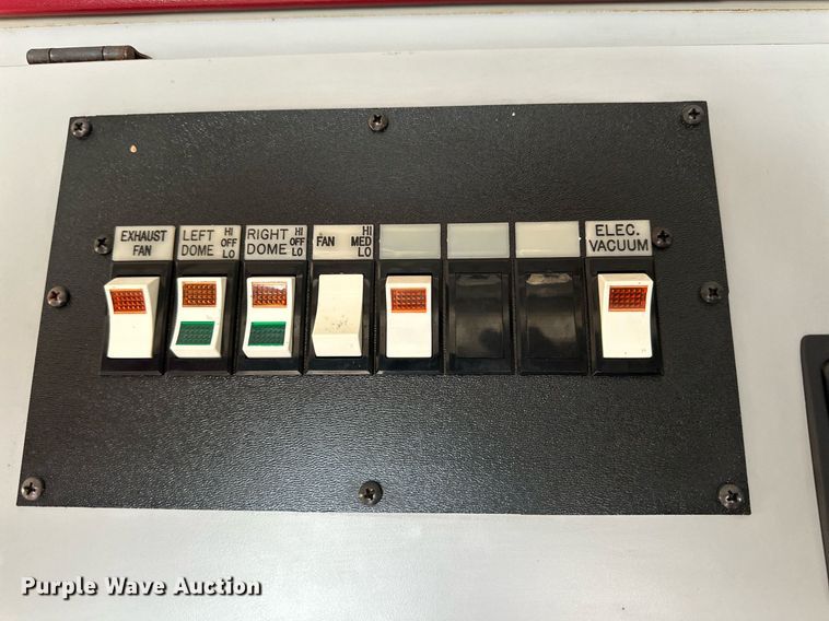 image for item IB9271 1994 Ford E350  ambulance