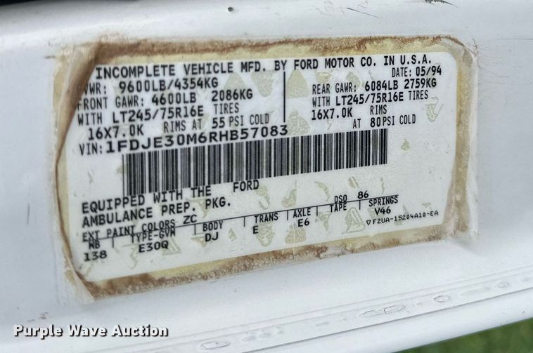 image for item IB9271 1994 Ford E350  ambulance