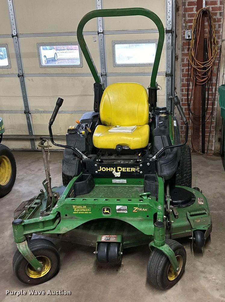 image for item IB9273 John Deere Z960R  ZTR lawn mower