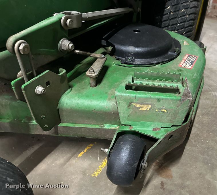 image for item IB9273 John Deere Z960R  ZTR lawn mower