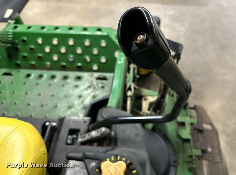 image for item IB9273 John Deere Z960R  ZTR lawn mower