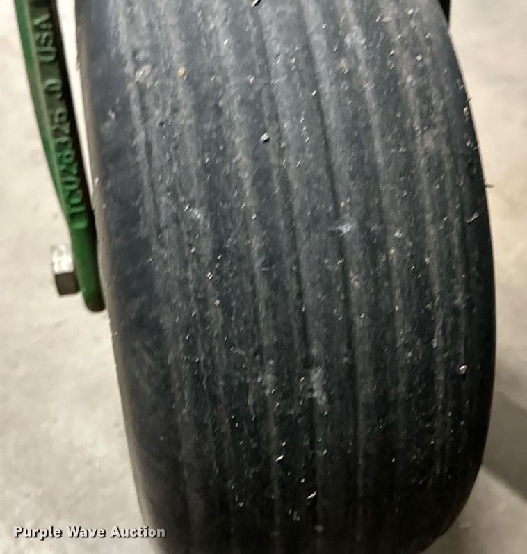 image for item IB9273 John Deere Z960R  ZTR lawn mower