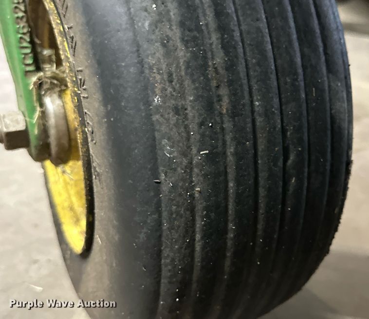 image for item IB9273 John Deere Z960R  ZTR lawn mower