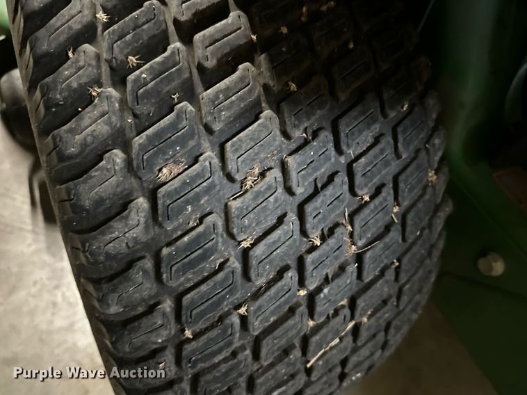 image for item IB9273 John Deere Z960R  ZTR lawn mower