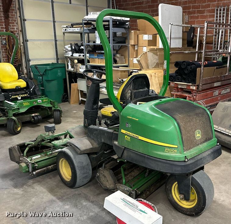 image for item IB9274 John Deere 2500B  reel mower