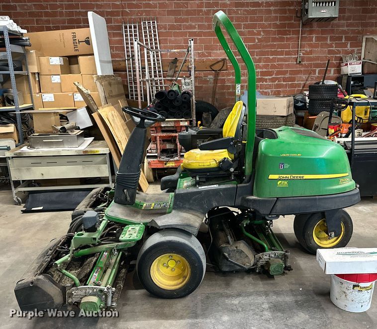 image for item IB9274 John Deere 2500B  reel mower