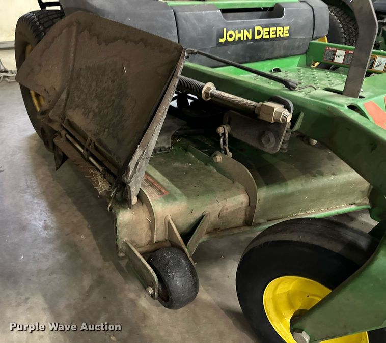 image for item IB9275 John Deere 757  lawn mower
