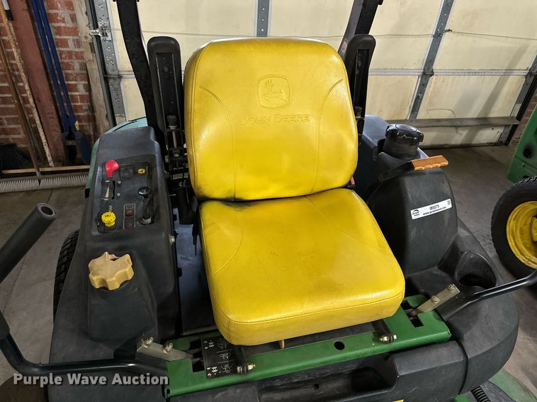 image for item IB9275 John Deere 757  lawn mower