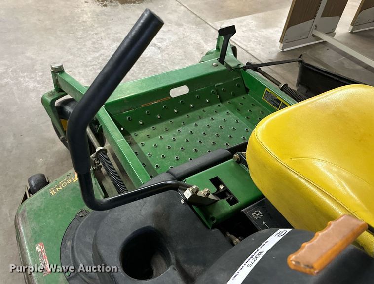 image for item IB9275 John Deere 757  lawn mower