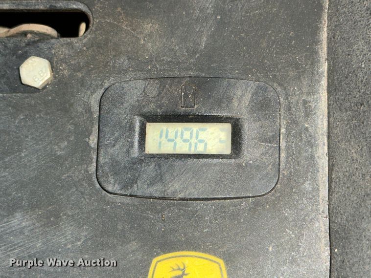 image for item IB9275 John Deere 757  lawn mower