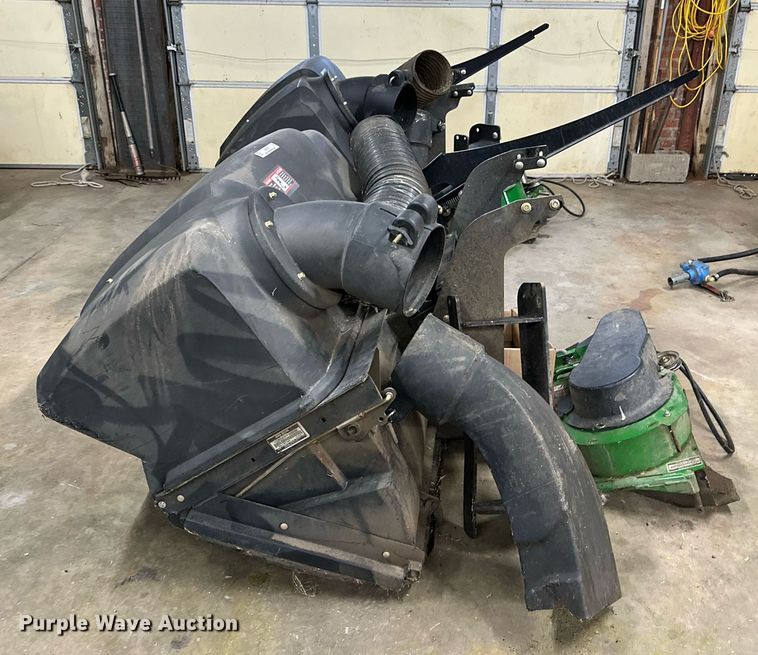 image for item IB9276 (2) lawn mower baggers