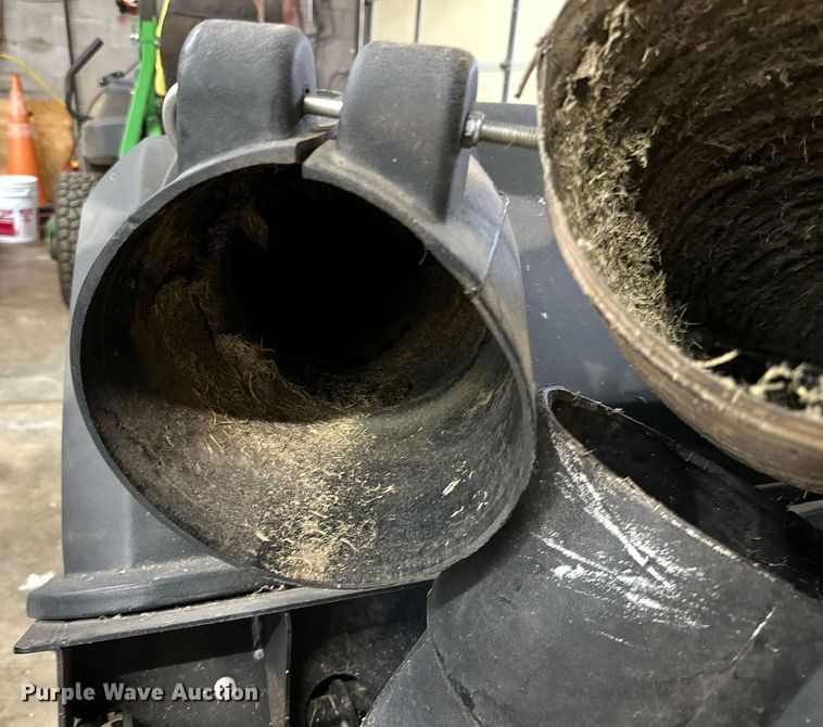 image for item IB9276 (2) lawn mower baggers