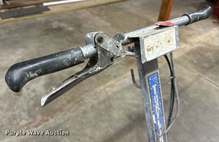 image for item IB9279 (3) Turfliner line painters