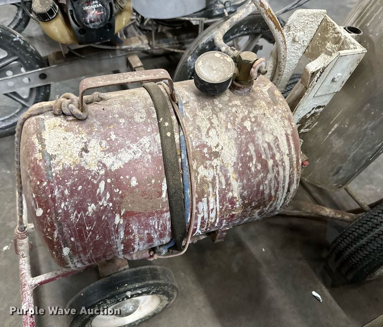 image for item IB9279 (3) Turfliner line painters