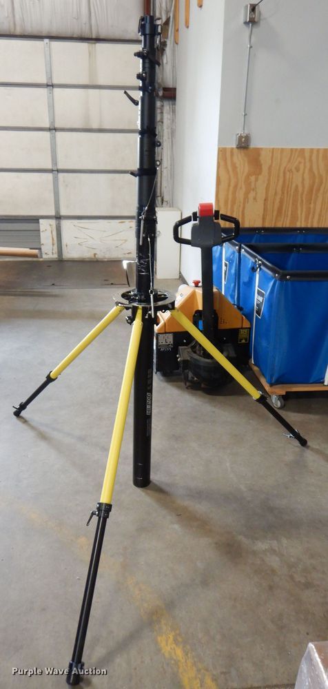 image for item IQ9804 Hi-Pod  camera tripod