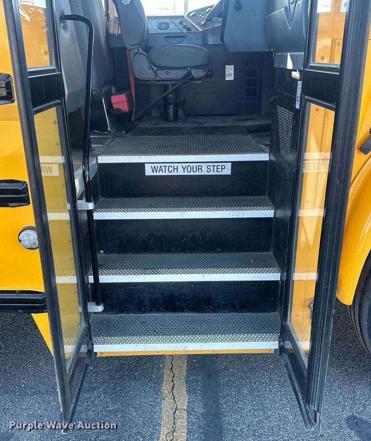 image for item IU9179 2012 International CE  school bus