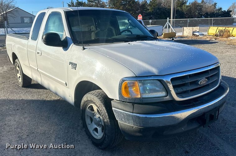 image for item IU9202 2003 Ford F150  SuperCab pickup truck