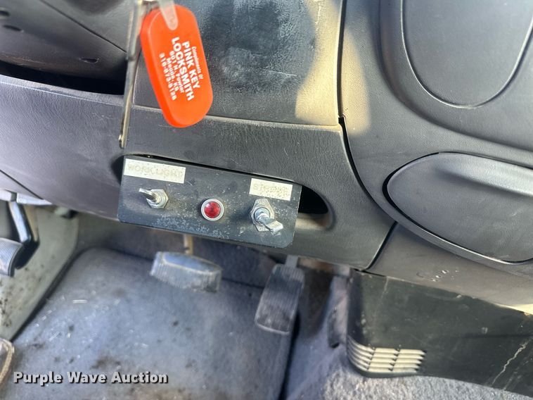 image for item IU9202 2003 Ford F150  SuperCab pickup truck